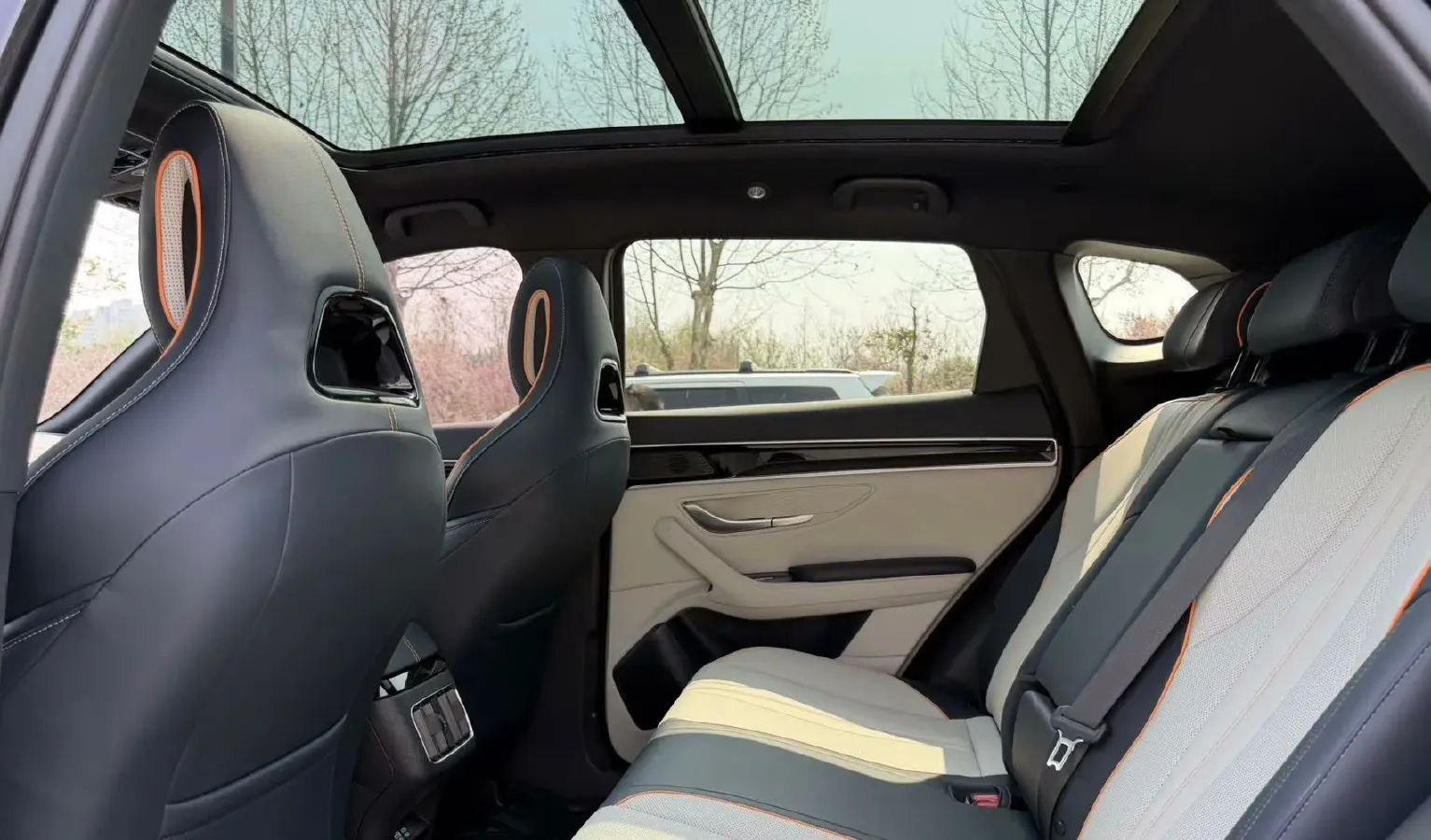 2023 BYD Song Plus 1.5L 110HP L4 E-CVT PHEV 18.3KWH,autocango,china used car exporter,china ev exporter,chinese used car exporter,chinese used ev exporter