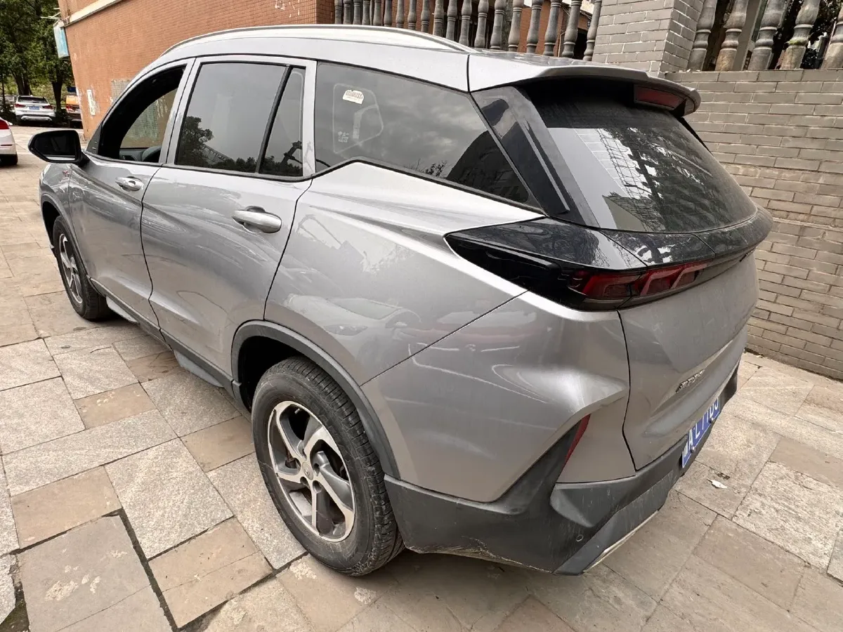 2020 HaiMa 8S 1.6T 195HP L4 6AT,autocango,china used car exporter,china ev exporter,chinese used car exporter,chinese used ev exporter