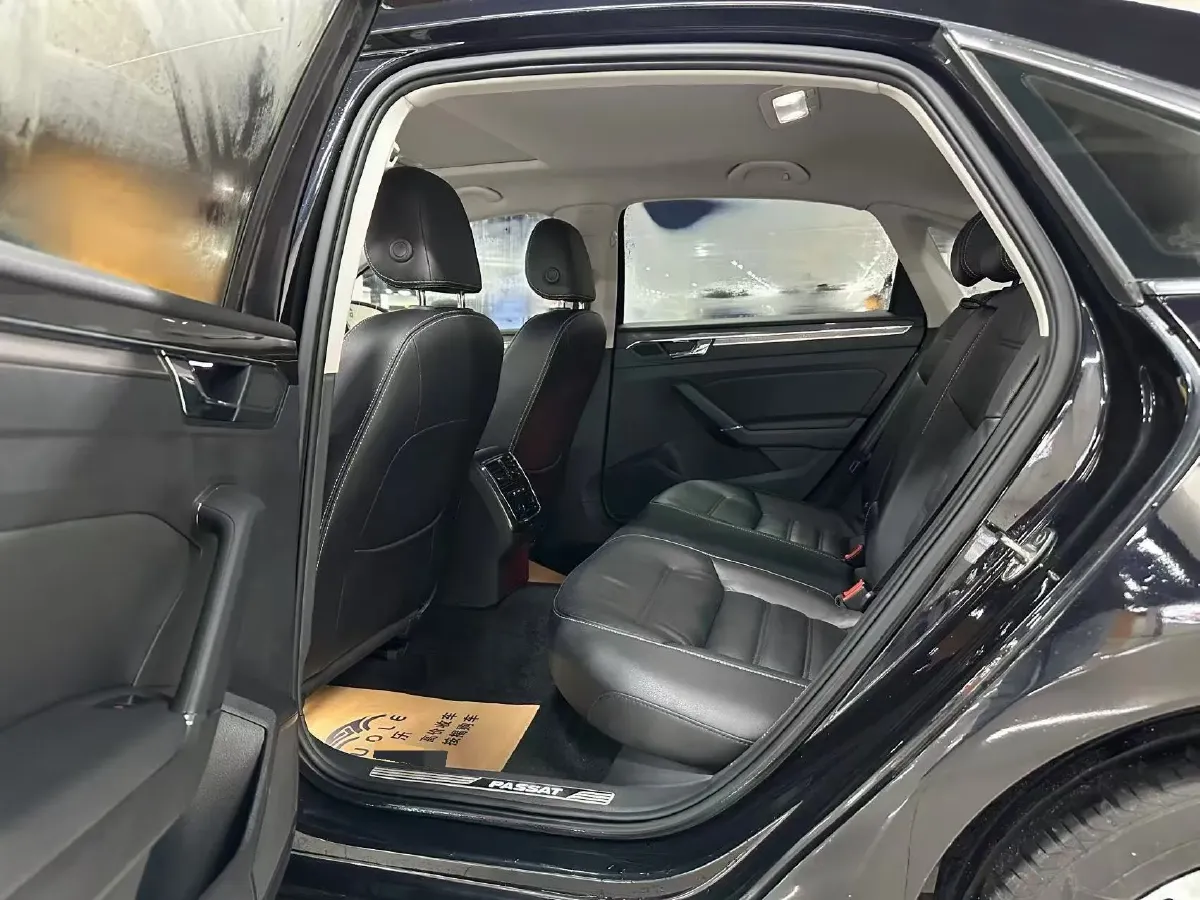 2017 Volkswagen Passat 1.8T 180HP L4 7DCT,autocango,china used car exporter,china ev exporter,chinese used car exporter,chinese used ev exporter