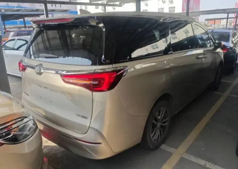 2021 Buick GL8 2.0T 237HP L4 9AT,autocango,china used car exporter,china ev exporter,chinese used car exporter,chinese used ev exporter