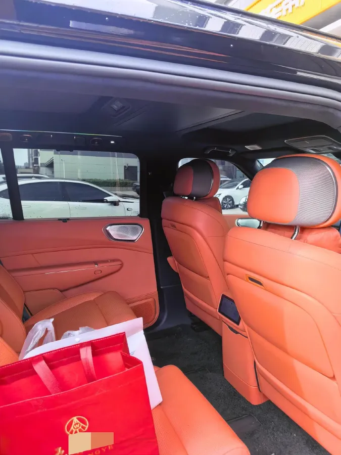 2025 LYNK&CO 900 1.5T 190HP L4 3DHT PHEV 43.3KWH,autocango,china used car exporter,china ev exporter,chinese used car exporter,chinese used ev exporter