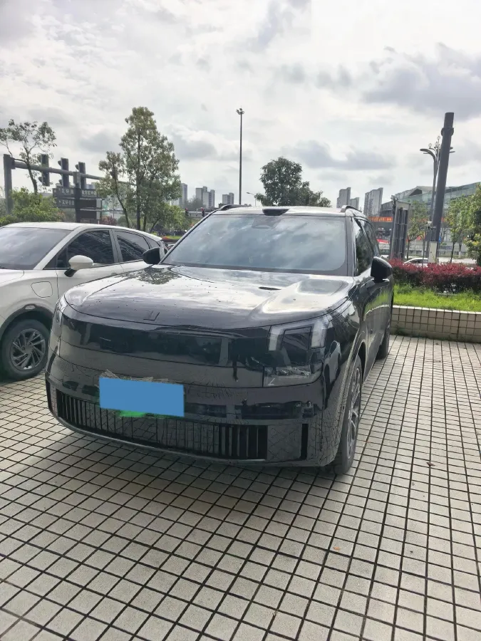 2025 LYNK&CO 900 1.5T 190HP L4 3DHT PHEV 43.3KWH,autocango,china used car exporter,china ev exporter,chinese used car exporter,chinese used ev exporter