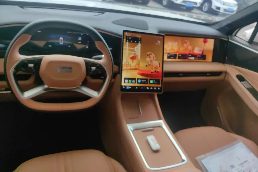 2025 Geely Galaxy L7 1.5L 112HP L4 1DHT PHEV 18.4KWH,autocango,china used car exporter,china ev exporter,chinese used car exporter,chinese used ev exporter