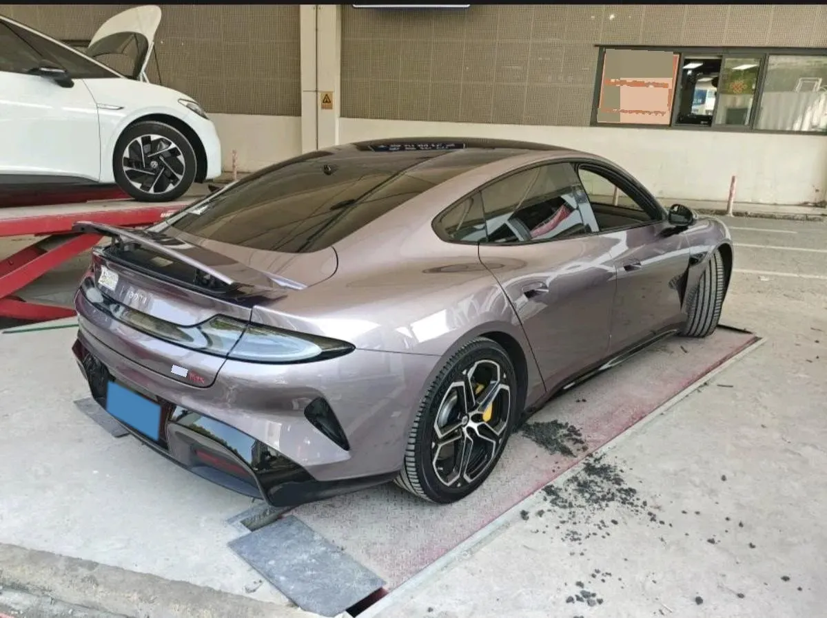 2024 MI SU7 BEV 101KWH,autocango,china used car exporter,china ev exporter,chinese used car exporter,chinese used ev exporter