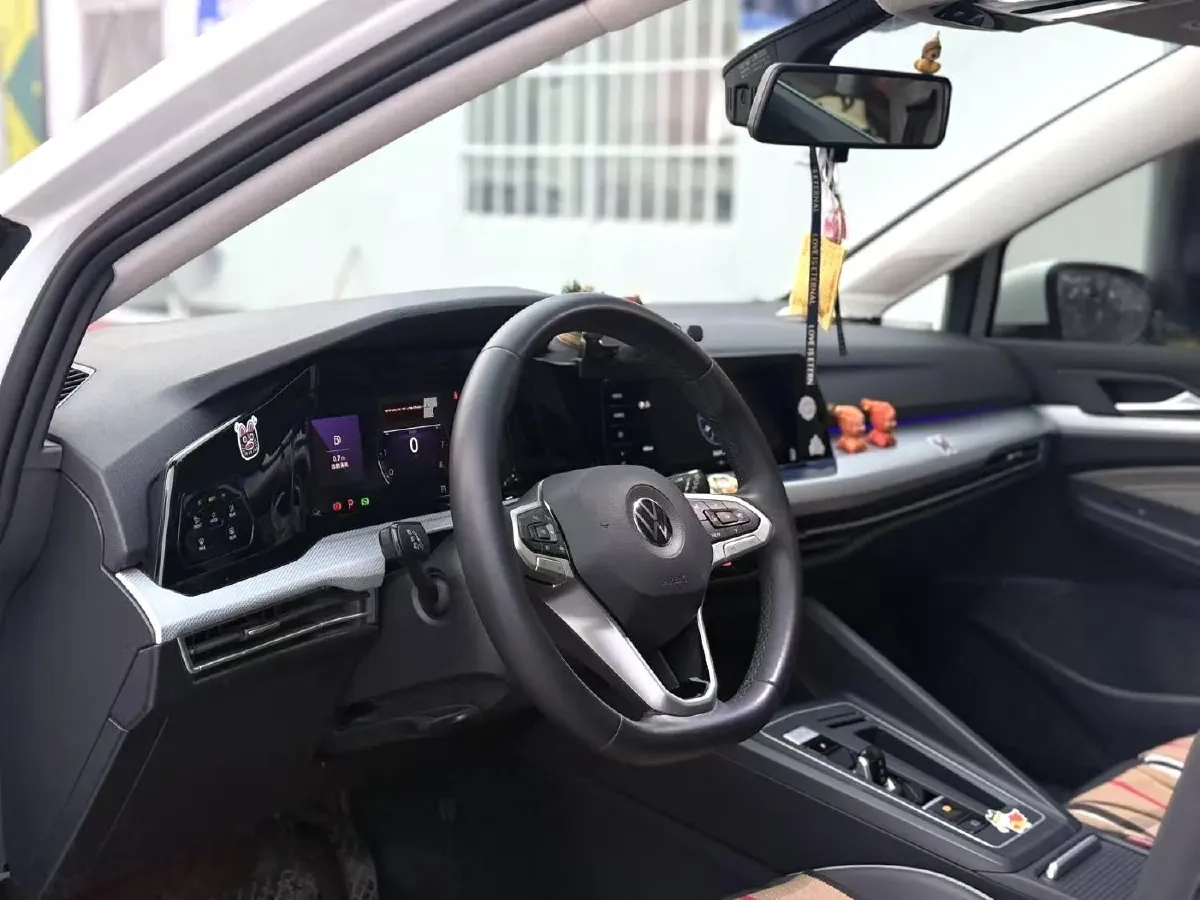 2023 Volkswagen Golf 1.4T 150HP L4 7DCT,autocango,china used car exporter,china ev exporter,chinese used car exporter,chinese used ev exporter