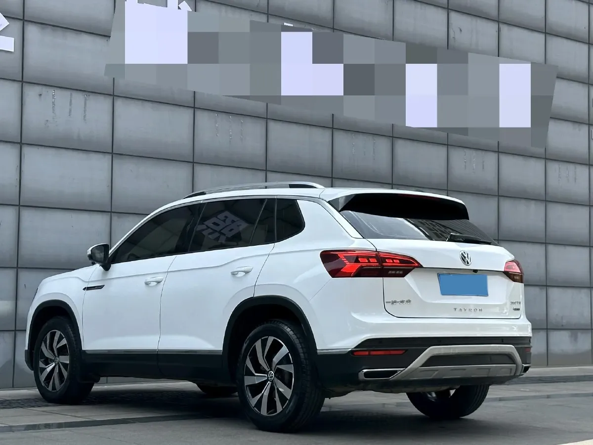 2019 MINI CLUBMAN 1.5T 102HP L3 6AT,autocango,china used car exporter,china ev exporter,chinese used car exporter,chinese used ev exporter