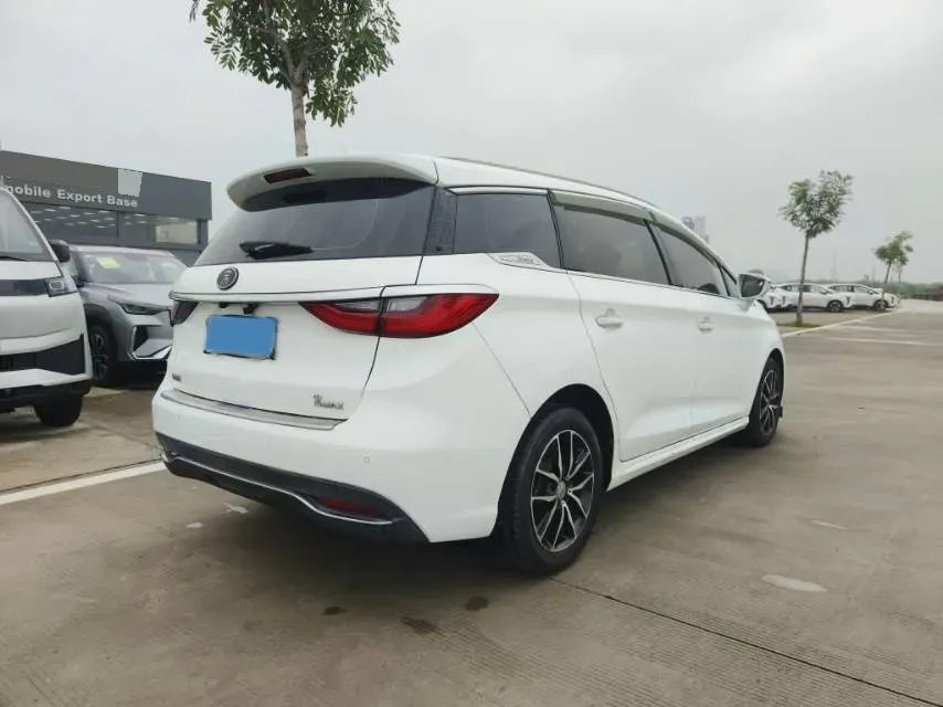 2017 BYD Song MAX 1.5T 154HP L4 6DCT,autocango,china used car exporter,china ev exporter,chinese used car exporter,chinese used ev exporter