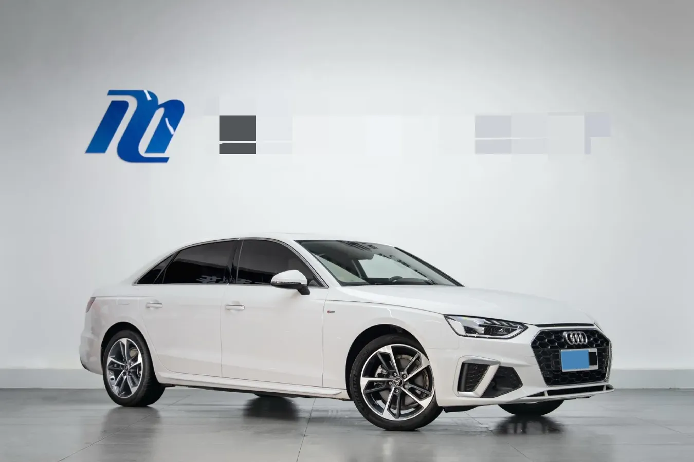 2023 Audi A4L 2.0T 190HP L4 7DCT,autocango,china used car exporter,china ev exporter,chinese used car exporter,chinese used ev exporter