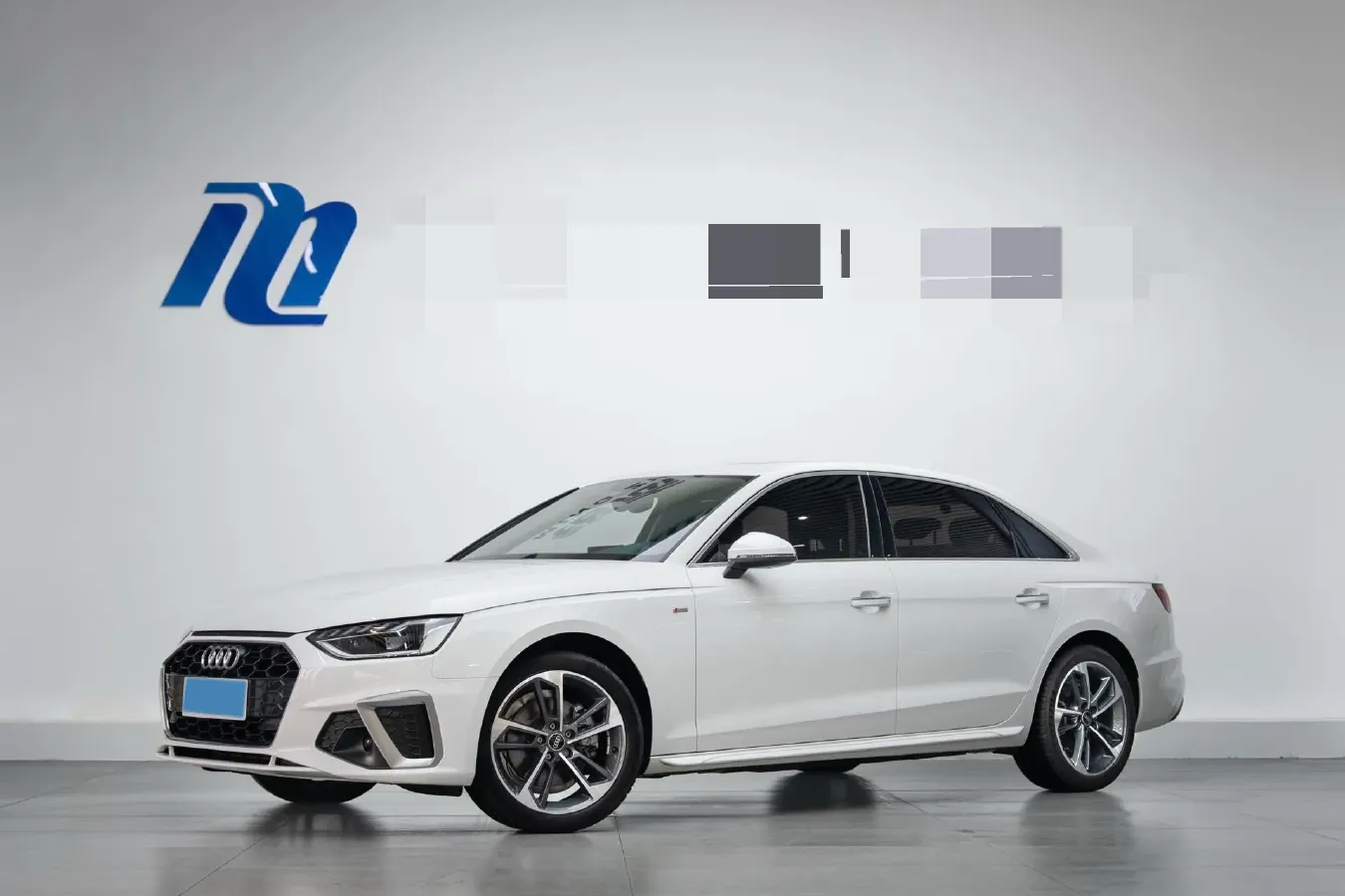2023 Audi A4L 2.0T 190HP L4 7DCT,autocango,china used car exporter,china ev exporter,chinese used car exporter,chinese used ev exporter