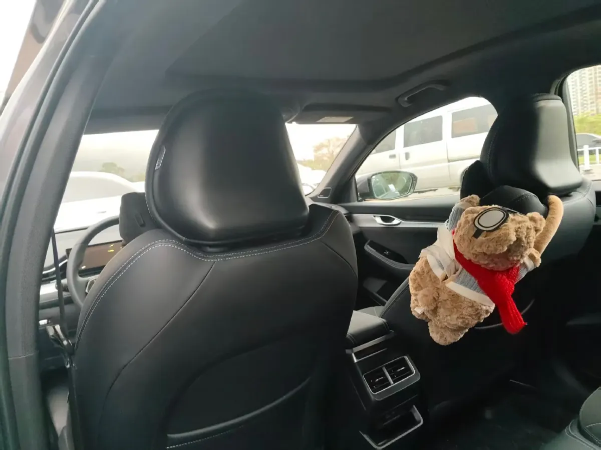 2025 Geely Preface 2.0T 238HP L4 8AT,autocango,china used car exporter,china ev exporter,chinese used car exporter,chinese used ev exporter