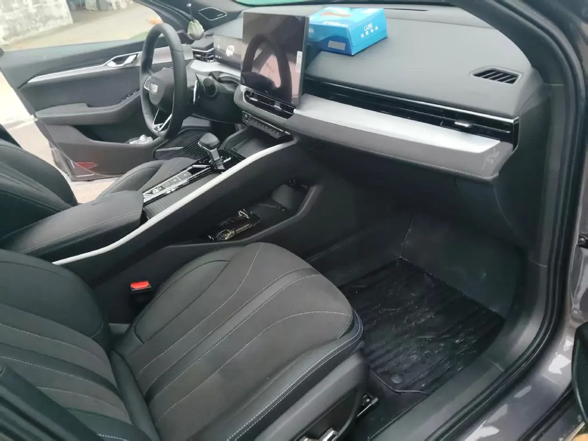 2025 Geely Preface 2.0T 238HP L4 8AT,autocango,china used car exporter,china ev exporter,chinese used car exporter,chinese used ev exporter