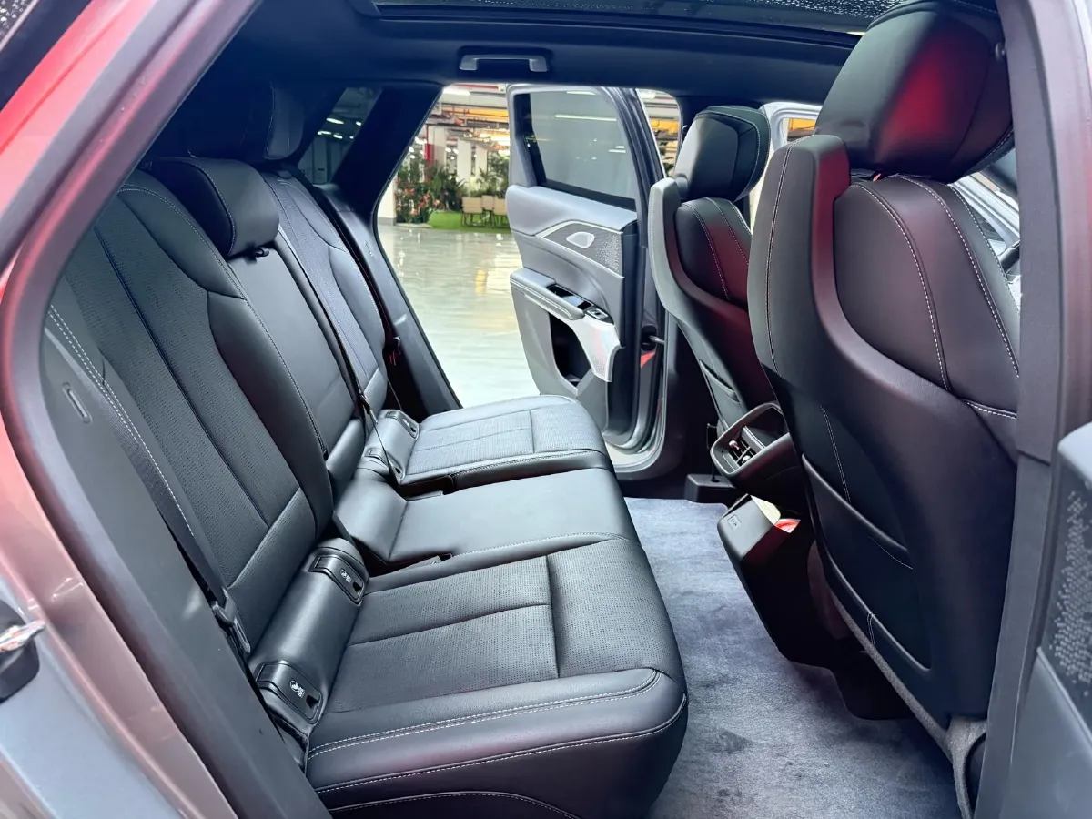 2022 Cadillac IQ Lyriq BEV 95.7KWH,autocango,china used car exporter,china ev exporter,chinese used car exporter,chinese used ev exporter