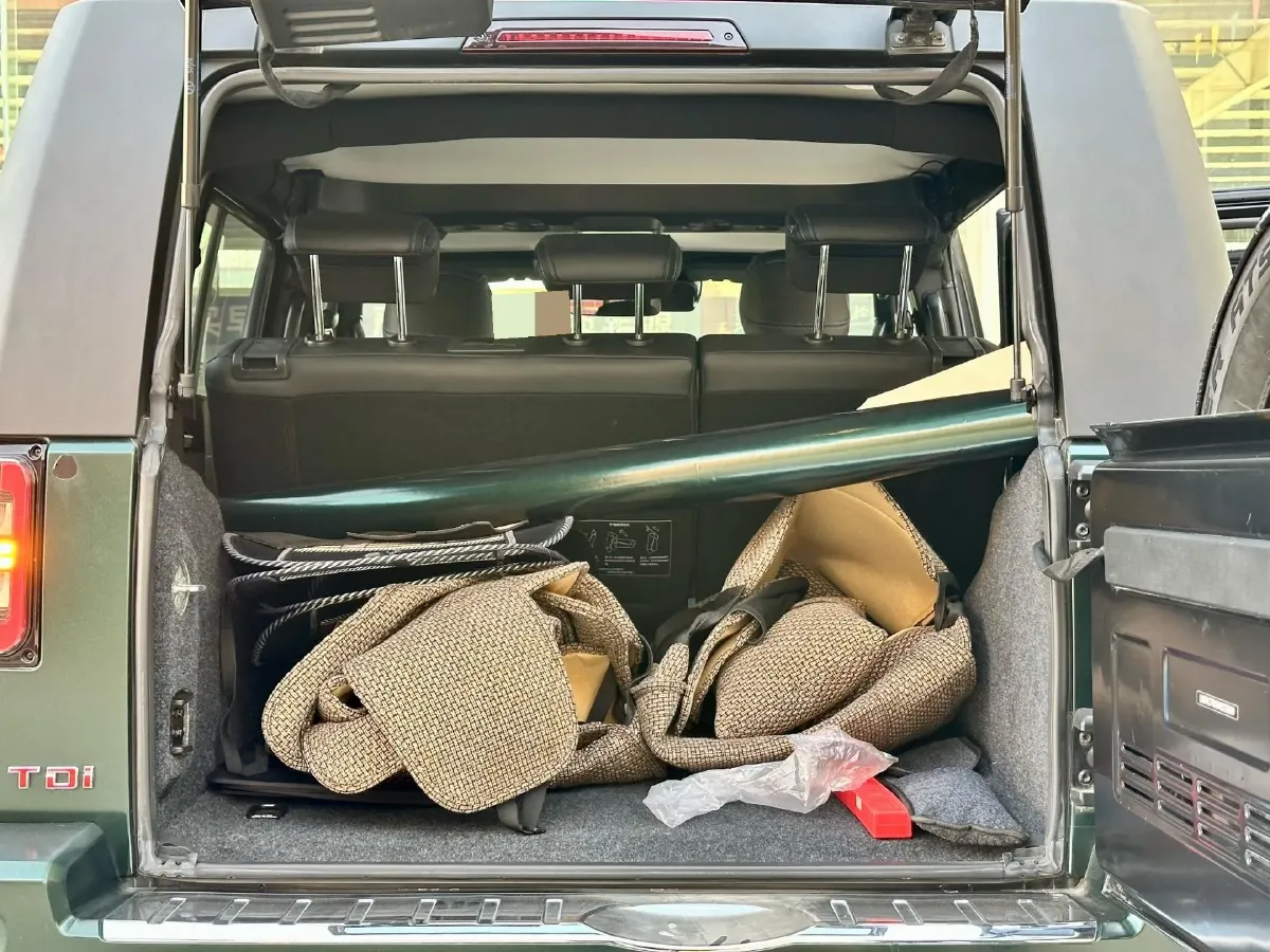 2023 Beijing BJ40 2.0T 163HP L4 8AT,autocango,china used car exporter,china ev exporter,chinese used car exporter,chinese used ev exporter