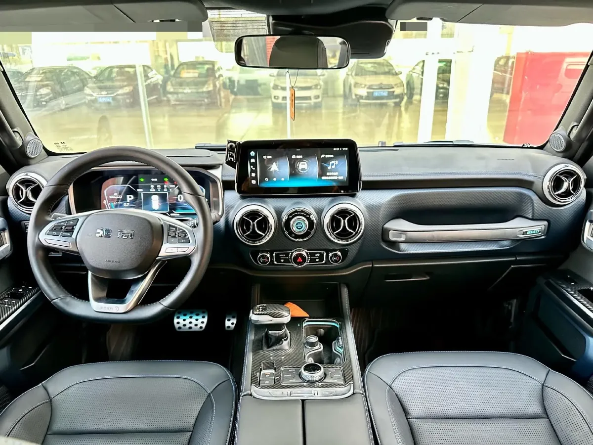 2023 Beijing BJ40 2.0T 163HP L4 8AT,autocango,china used car exporter,china ev exporter,chinese used car exporter,chinese used ev exporter