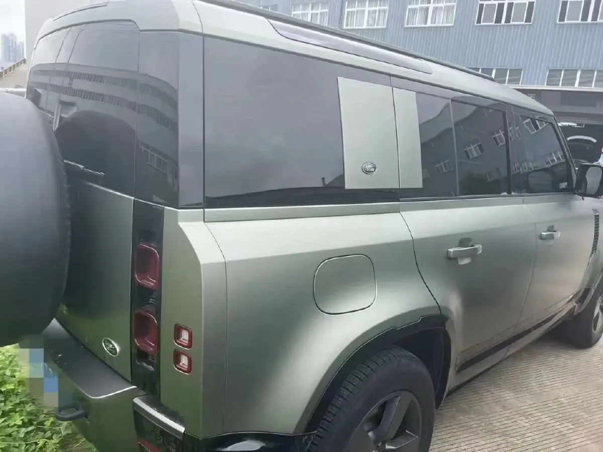 2023 Land Rover Defender 3.0T 400HP L6 8AT,autocango,china used car exporter,china ev exporter,chinese used car exporter,chinese used ev exporter