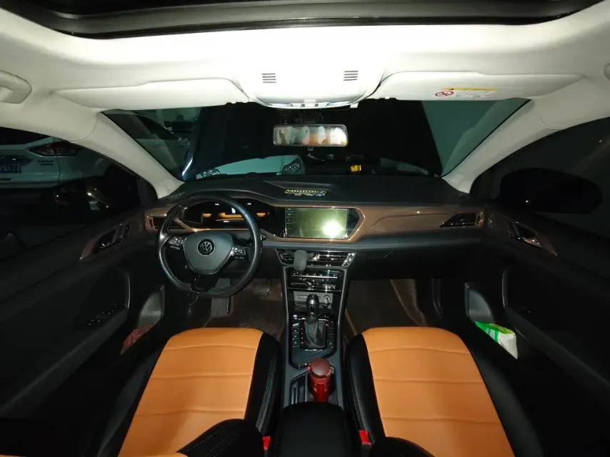 2021 Volkswagen Tharu 1.4T 150HP L4 7DCT,autocango,china used car exporter,china ev exporter,chinese used car exporter,chinese used ev exporter