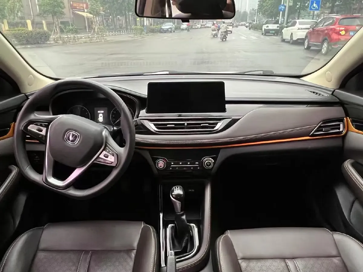 2019 ChangAn Eado DT 1.6L 125HP L4 5MT,autocango,china used car exporter,china ev exporter,chinese used car exporter,chinese used ev exporter