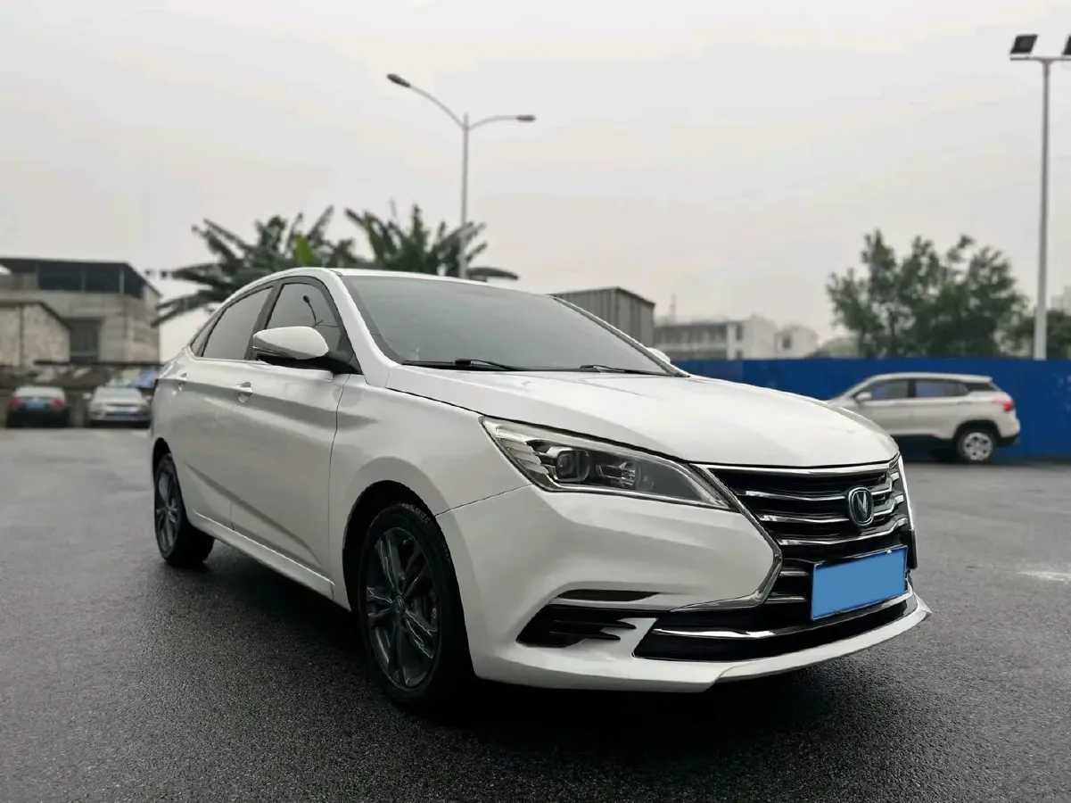 2019 ChangAn Eado DT 1.6L 125HP L4 5MT,autocango,china used car exporter,china ev exporter,chinese used car exporter,chinese used ev exporter