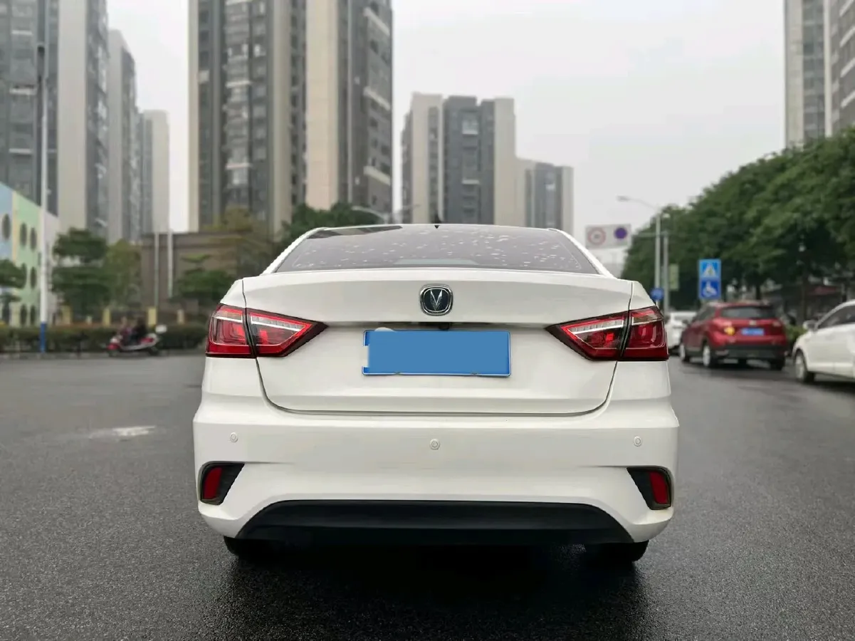 2019 ChangAn Eado DT 1.6L 125HP L4 5MT,autocango,china used car exporter,china ev exporter,chinese used car exporter,chinese used ev exporter