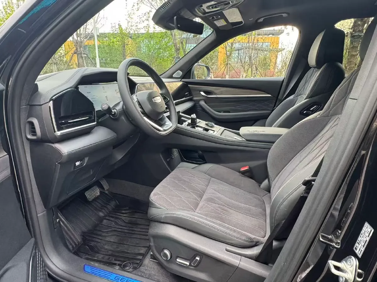 2025 Geely Monjaro 2.0T 238HP L4 8AT,autocango,china used car exporter,china ev exporter,chinese used car exporter,chinese used ev exporter