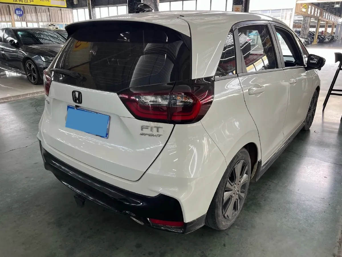 2023 Honda Fit 1.5L 124HP L4 CVT,autocango,china used car exporter,china ev exporter,chinese used car exporter,chinese used ev exporter