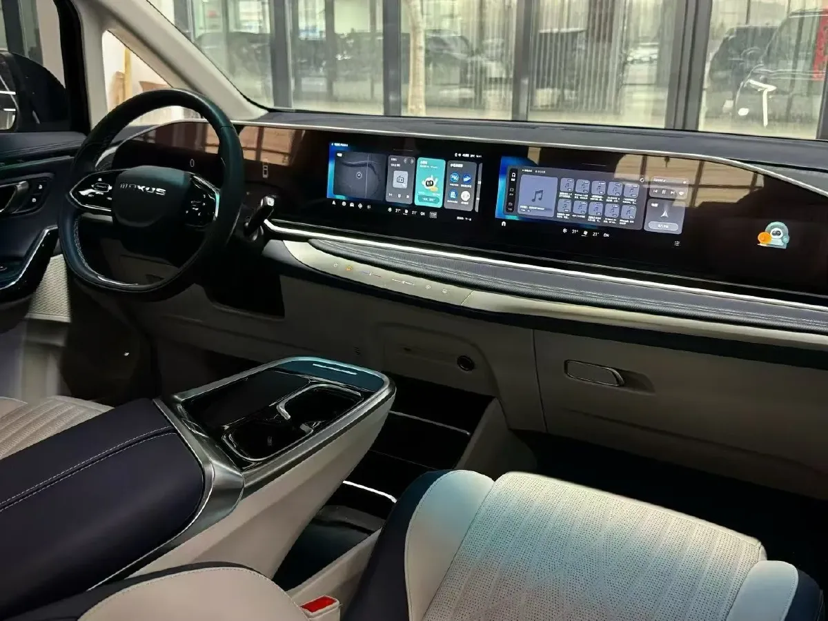 2022 MAXUS G90 2.0T 234HP L4 8AT,autocango,china used car exporter,china ev exporter,chinese used car exporter,chinese used ev exporter