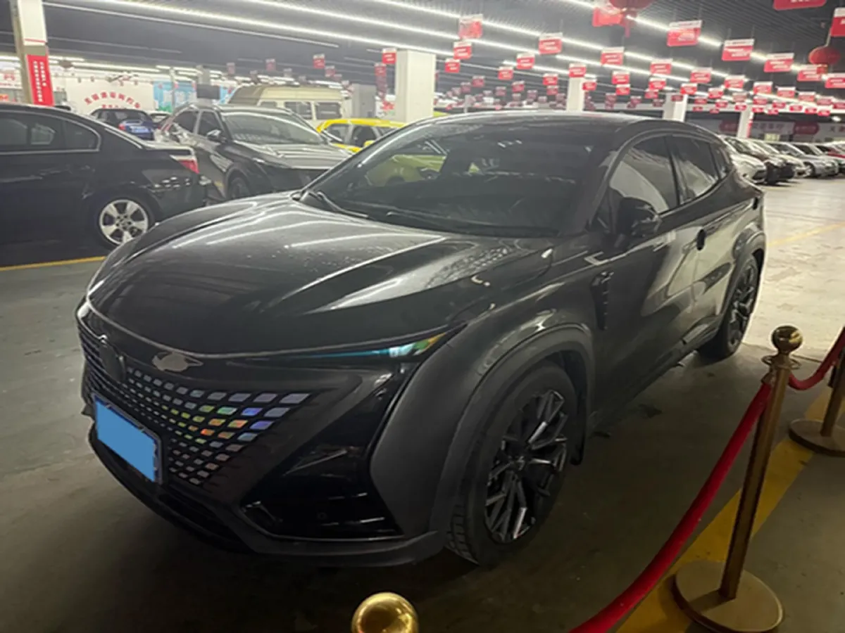 2022 ChangAn UNI-T 2.0T 233HP L4 8AT,autocango,china used car exporter,china ev exporter,chinese used car exporter,chinese used ev exporter