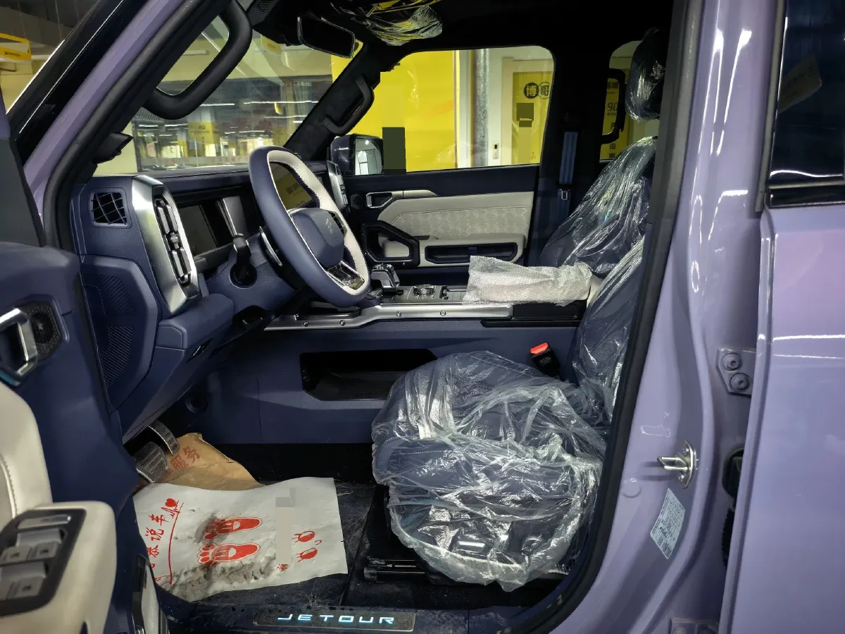 2025 Jetour Traveller 2.0T 254HP L4 7DCT,autocango,china used car exporter,china ev exporter,chinese used car exporter,chinese used ev exporter