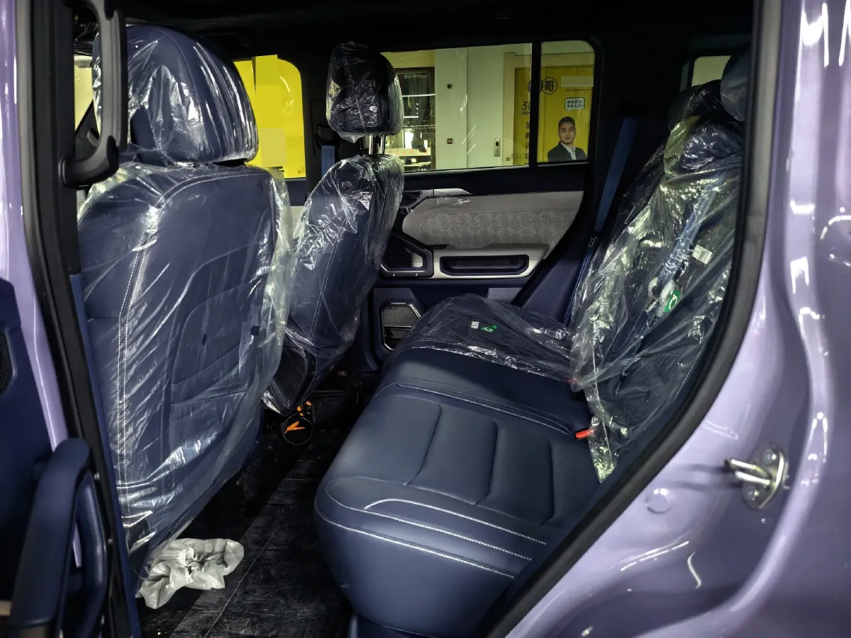 2025 Jetour Traveller 2.0T 254HP L4 7DCT,autocango,china used car exporter,china ev exporter,chinese used car exporter,chinese used ev exporter