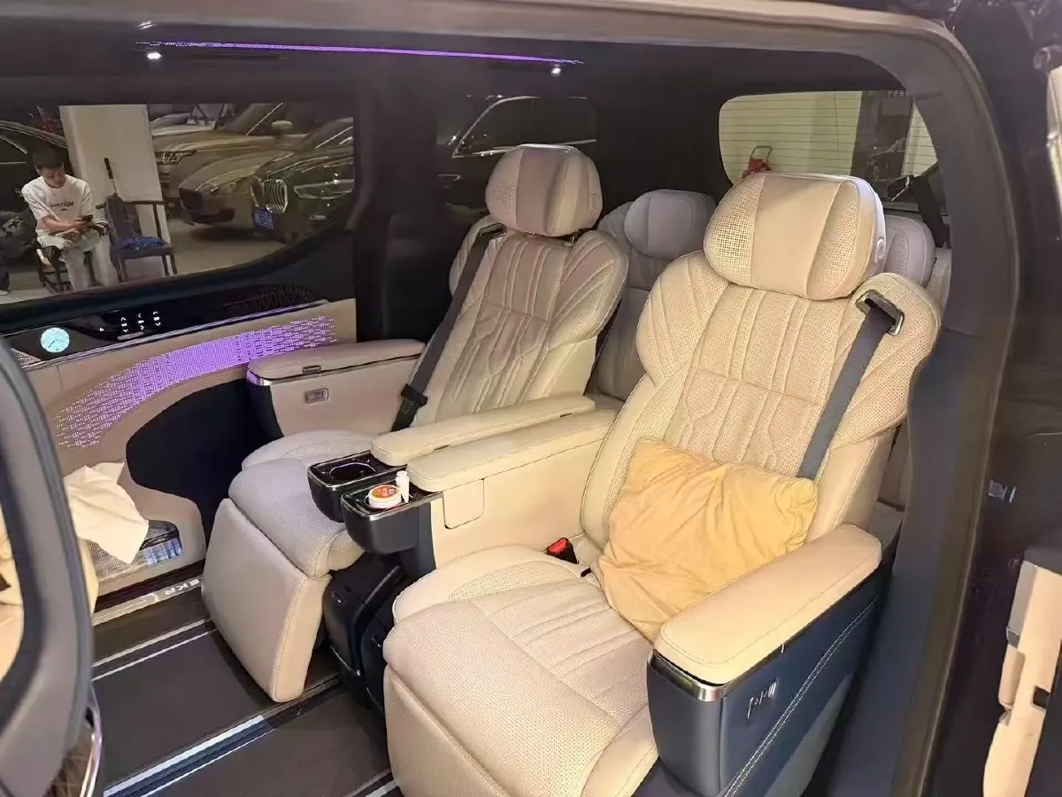 2022 Zeekr 009 BEV 116KWH,autocango,china used car exporter,china ev exporter,chinese used car exporter,chinese used ev exporter