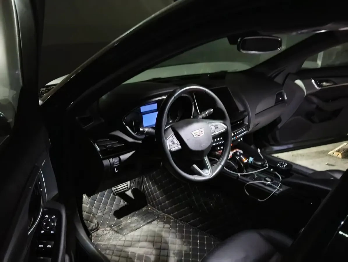 2021 Cadillac CT5 2.0T 237HP L4 10AT,autocango,china used car exporter,china ev exporter,chinese used car exporter,chinese used ev exporter