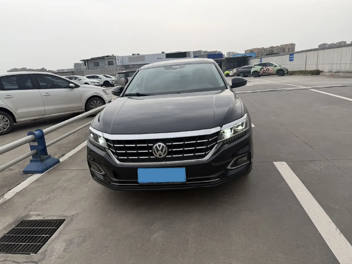 2019 Volvo V40 1.5T 152HP L4 6AT,autocango,china used car exporter,china ev exporter,chinese used car exporter,chinese used ev exporter