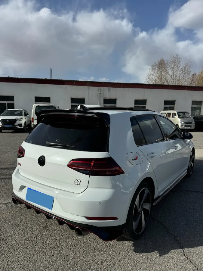 2019 Buick EnvisionPlus 2.0T 260HP L4 9AT,autocango,china used car exporter,china ev exporter,chinese used car exporter,chinese used ev exporter