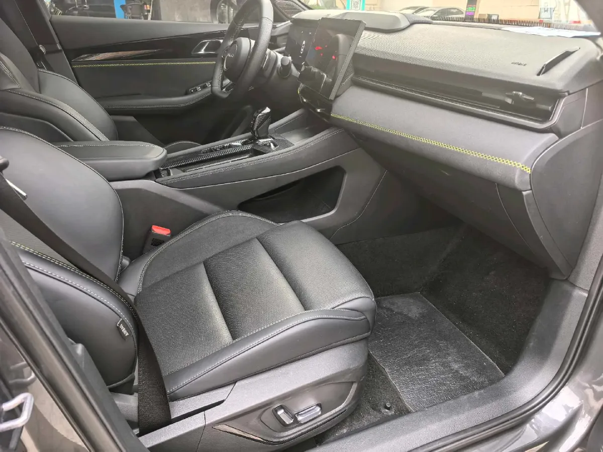 2023 MAXUS G50 1.5T 181HP L4 7DCT,autocango,china used car exporter,china ev exporter,chinese used car exporter,chinese used ev exporter