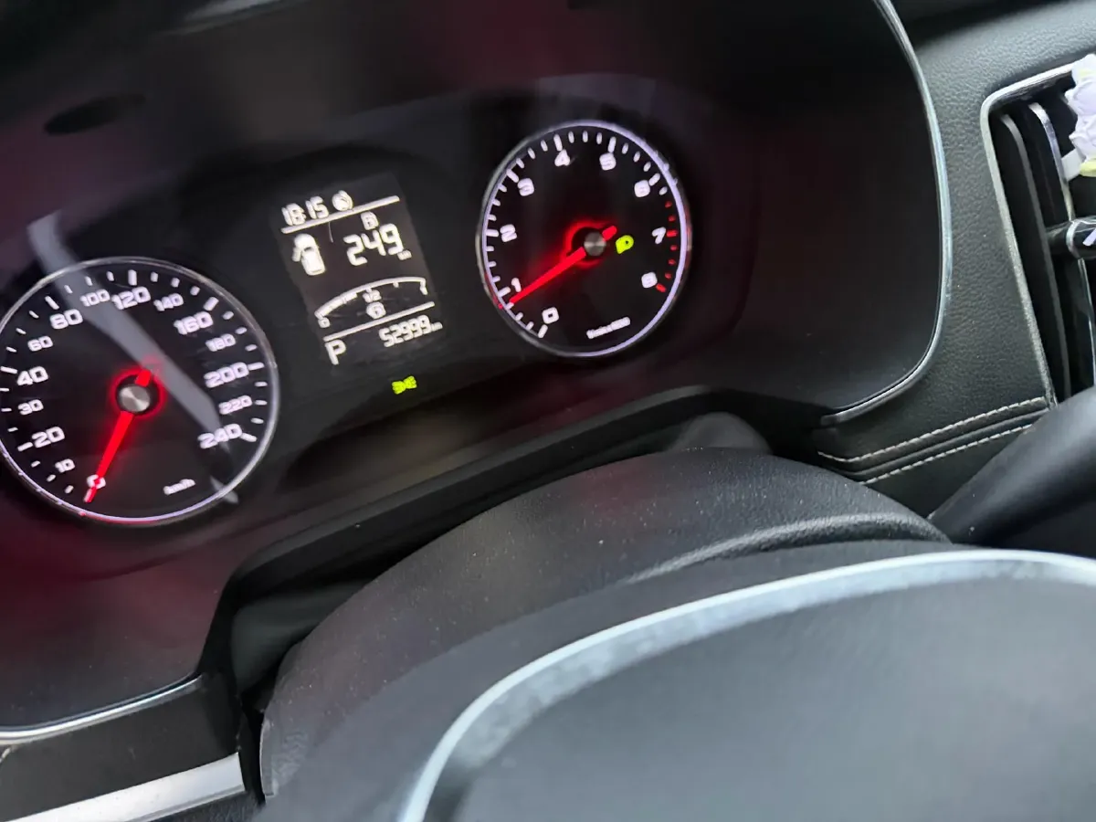 2020 Roewe RX5 1.5T 169HP L4 7DCT,autocango,china used car exporter,china ev exporter,chinese used car exporter,chinese used ev exporter