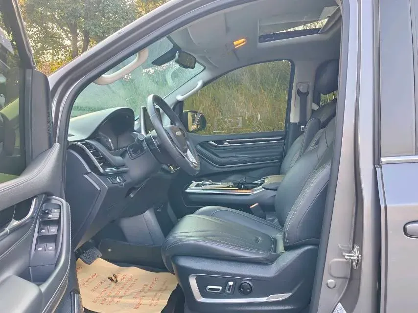 2021 MAXUS G20 2.0T 224HP L4 8AT,autocango,china used car exporter,china ev exporter,chinese used car exporter,chinese used ev exporter