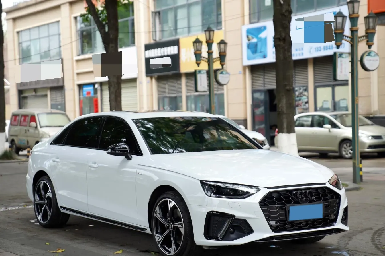 2025 Audi A4L 2.0T 190HP L4 7DCT,autocango,china used car exporter,china ev exporter,chinese used car exporter,chinese used ev exporter