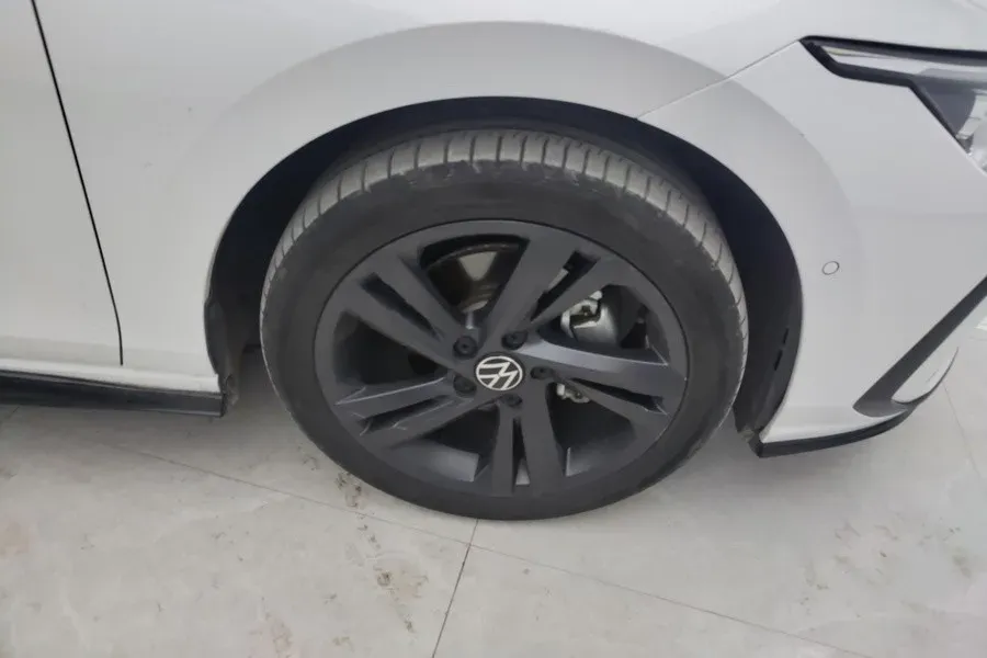 2023 Volkswagen Golf 1.4T 150HP L4 7DCT,autocango,china used car exporter,china ev exporter,chinese used car exporter,chinese used ev exporter