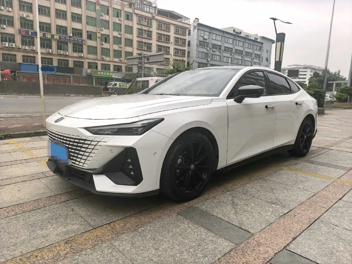 2022 ChangAn UNI-V 1.5T 188HP L4 7DCT,autocango,china used car exporter,china ev exporter,chinese used car exporter,chinese used ev exporter