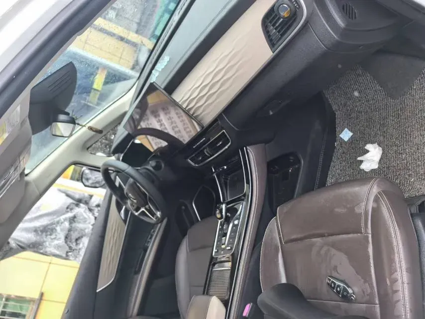 2022 Skyworth HT-i 1.5L 110HP L4 E-CVT PHEV 21.68KWH,autocango,china used car exporter,china ev exporter,chinese used car exporter,chinese used ev exporter