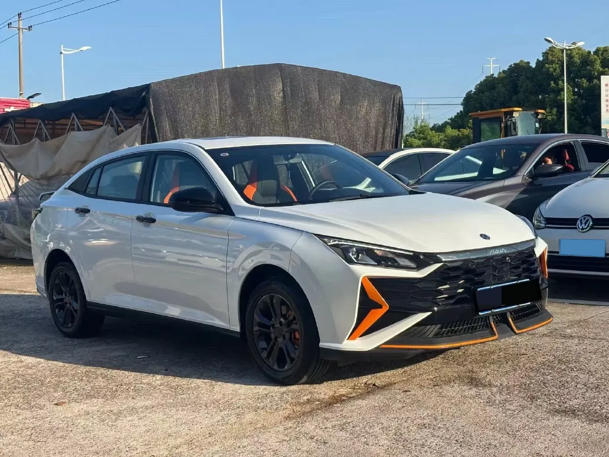 2024 DongFeng Aeolus YiXuan 1.5T 197HP L4 6DCT,autocango,china used car exporter,china ev exporter,chinese used car exporter,chinese used ev exporter