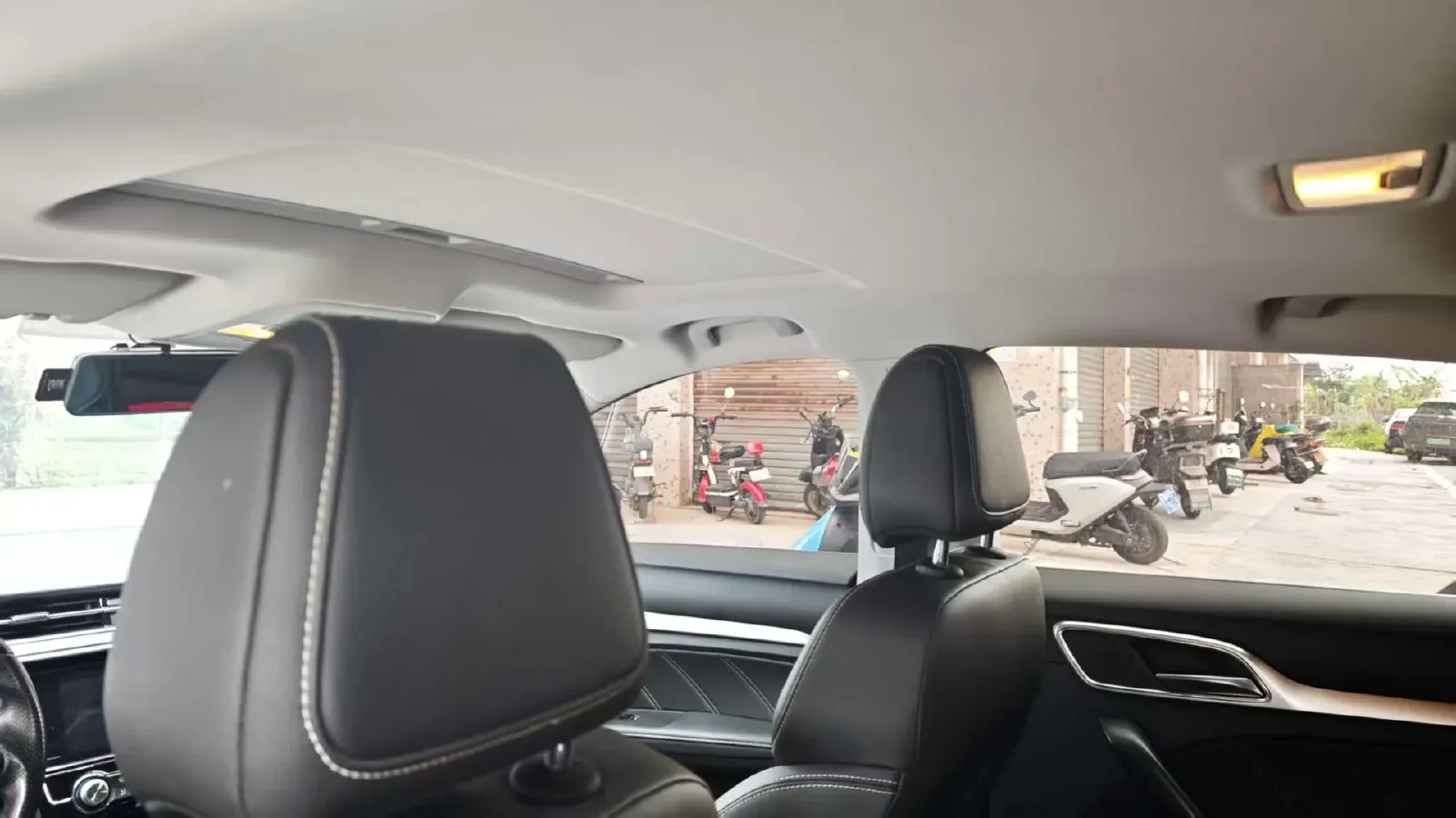 2019 MAXUS D60 1.5T 169HP L4 7DCT,autocango,china used car exporter,china ev exporter,chinese used car exporter,chinese used ev exporter