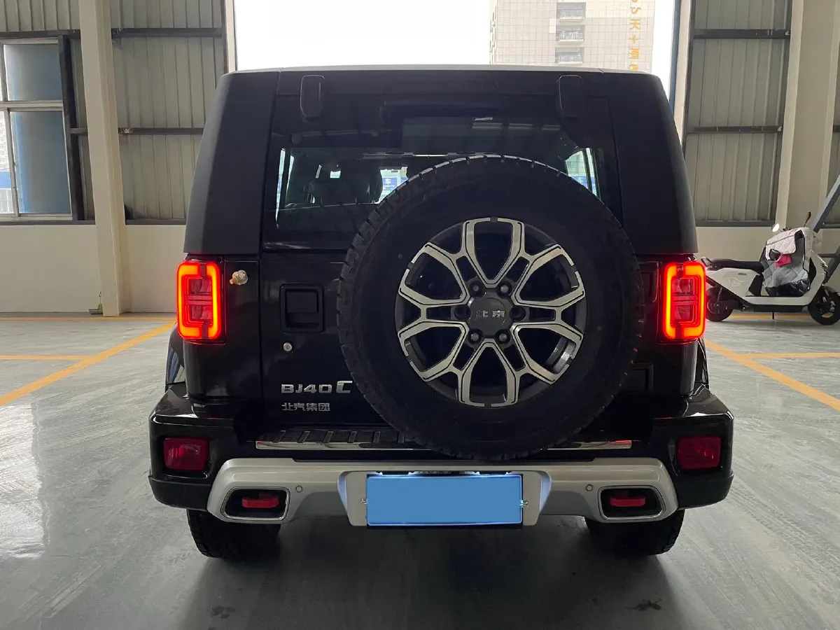 2023 Beijing BJ40 2.0T 224HP L4 8AT,autocango,china used car exporter,china ev exporter,chinese used car exporter,chinese used ev exporter