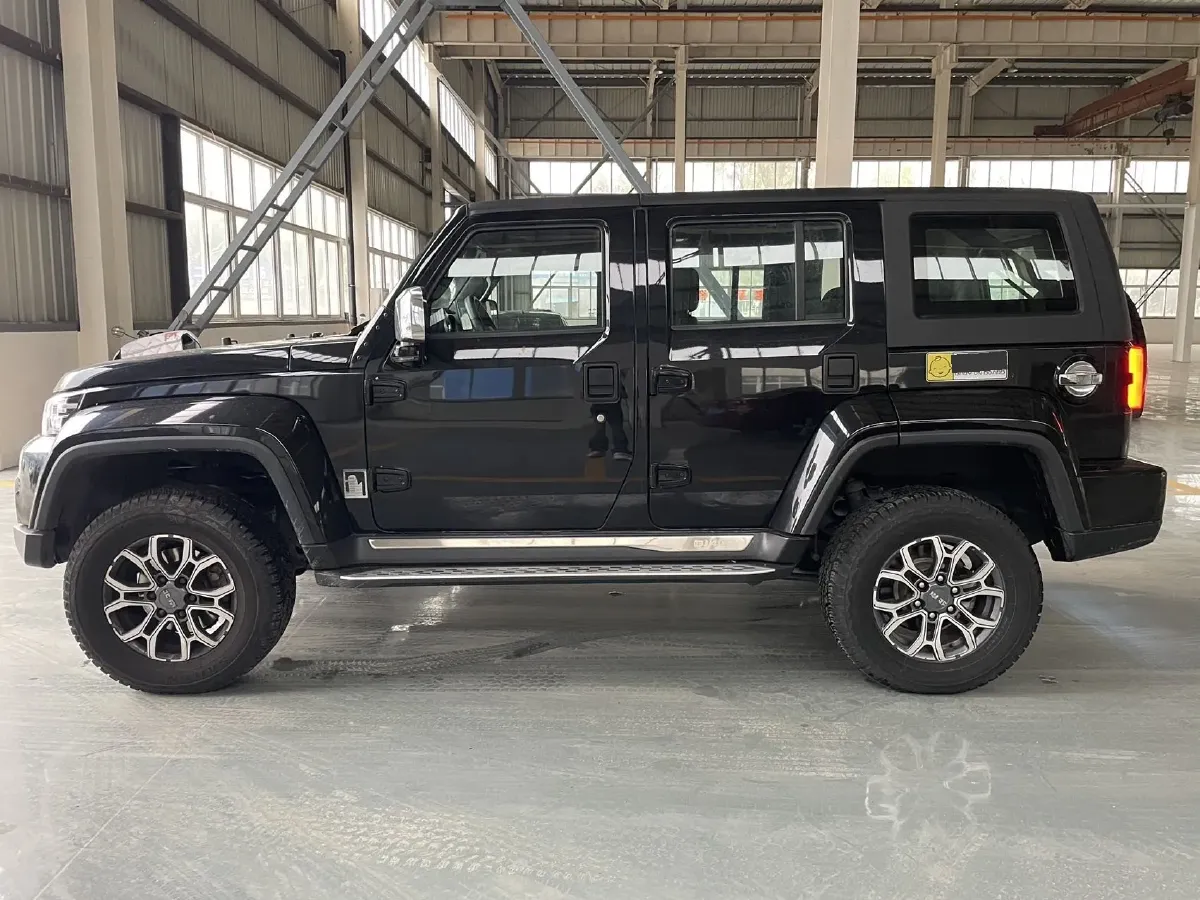 2023 Beijing BJ40 2.0T 224HP L4 8AT,autocango,china used car exporter,china ev exporter,chinese used car exporter,chinese used ev exporter