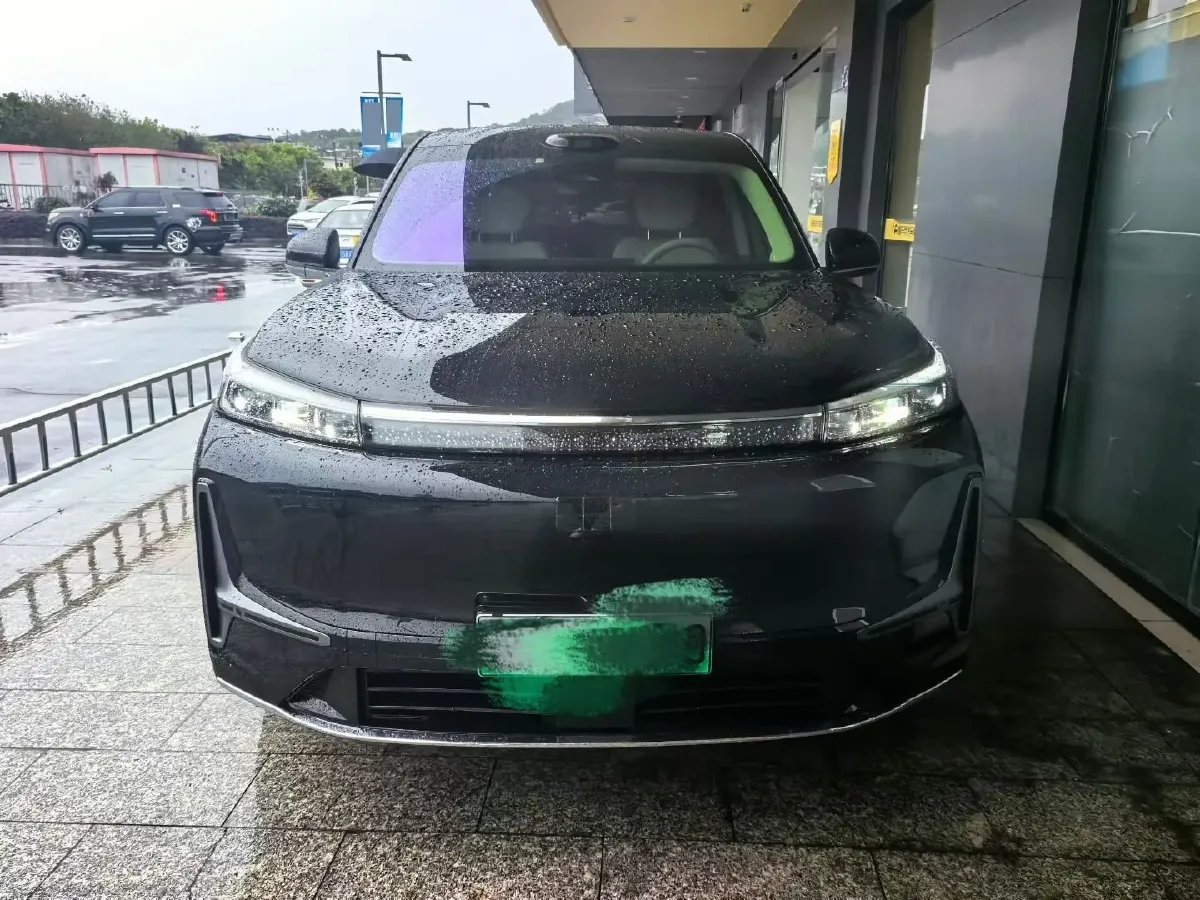 2025 Volkswagen Tiguan L 2.0T 220HP L4 7DCT,autocango,china used car exporter,china ev exporter,chinese used car exporter,chinese used ev exporter