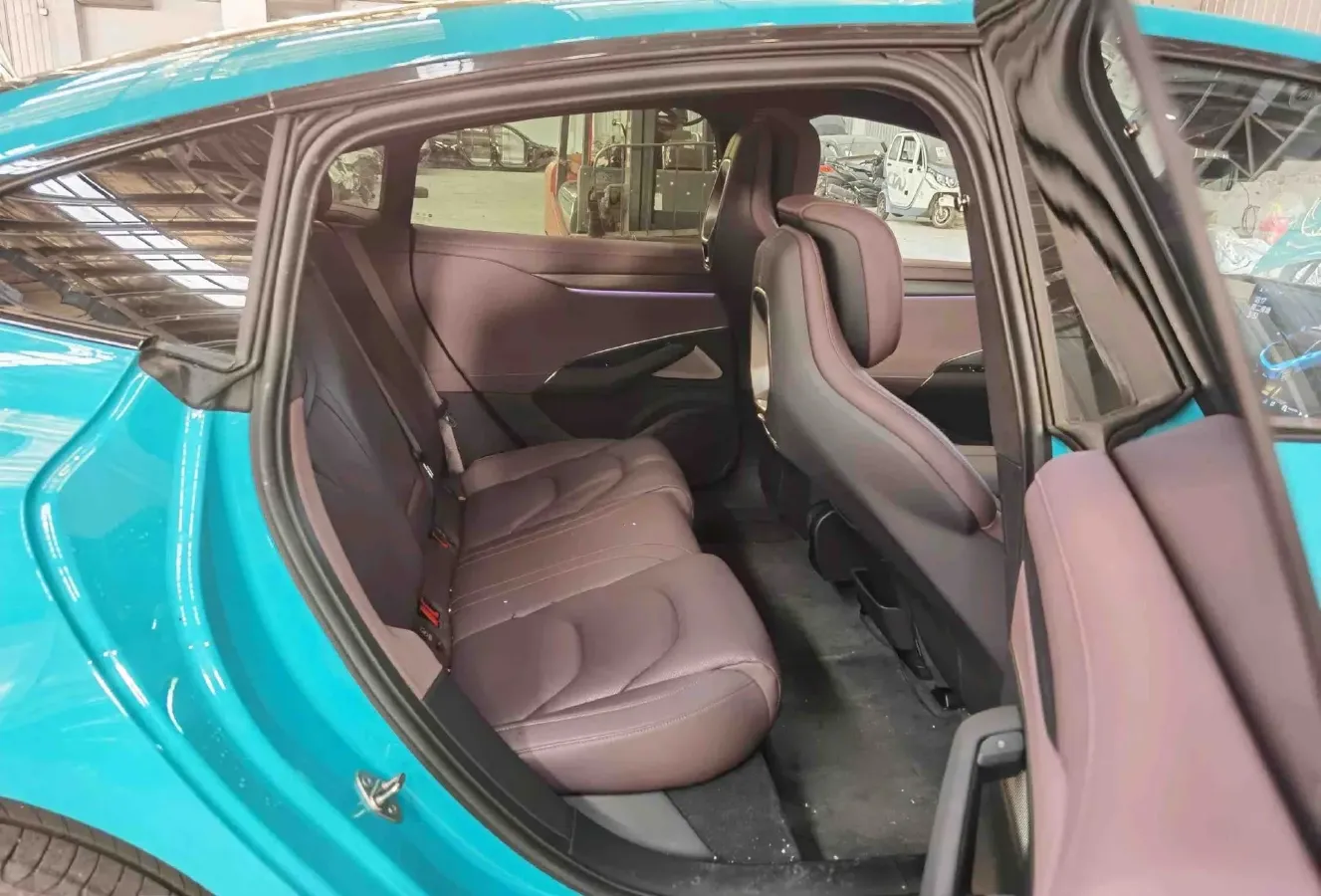 2024 MI SU7 BEV 101KWH,autocango,china used car exporter,china ev exporter,chinese used car exporter,chinese used ev exporter