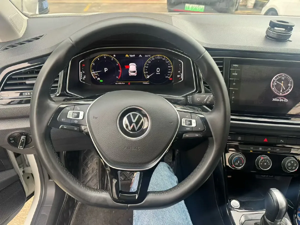 2022 Volkswagen T-Roc 1.4T 150HP L4 7DCT,autocango,china used car exporter,china ev exporter,chinese used car exporter,chinese used ev exporter