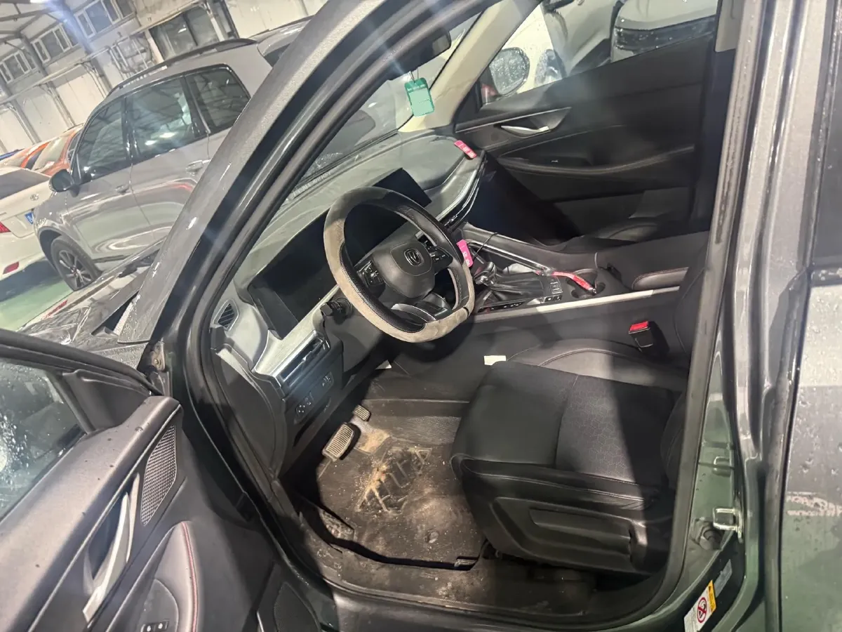 2022 ChangAn CS35 Plus 1.4T 160HP L4 7DCT,autocango,china used car exporter,china ev exporter,chinese used car exporter,chinese used ev exporter