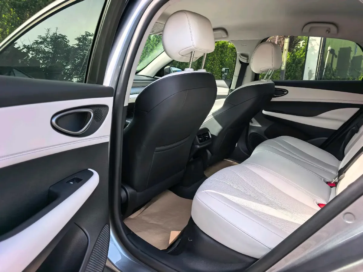 2025 BYD Seal05 DM-i 1.5L 101HP L4 E-CVT PHEV 7.68KWH,autocango,china used car exporter,china ev exporter,chinese used car exporter,chinese used ev exporter