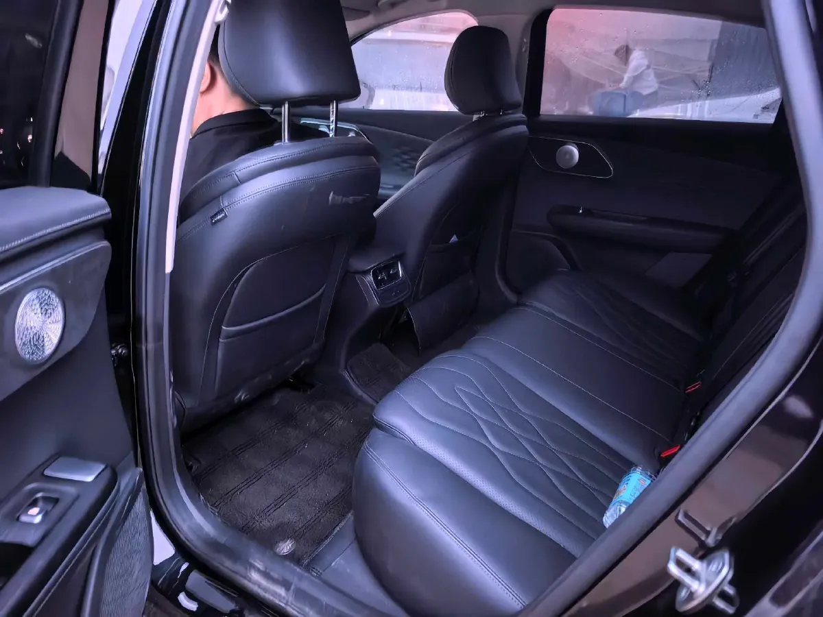 2025 Fulwin FulwinA8L 1.5T 156HP L4 1DHT PHEV 18.67KWH,autocango,china used car exporter,china ev exporter,chinese used car exporter,chinese used ev exporter